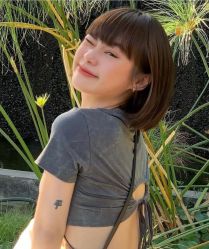 -东方美妍小鹏造型