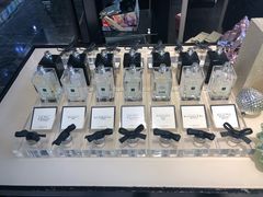 -中免(澳门机场免税店)