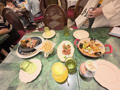 -秘密旅行Bonjour(黑金冠 江南西店)