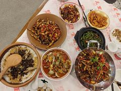 -堂瓦里·33年传统赣菜(第一街区店)