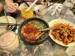 牛肉饵丝-浩海火燒雲傣家菜(静安芮欧店)
