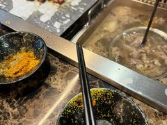 -牛里牛气· 榴莲海鲜鲜牛肉自助火锅·烤肉(横岗店)