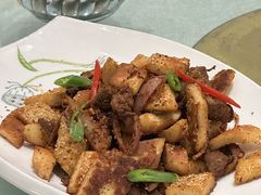 -马尔龙新疆饭店·清真(瑞景店)