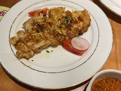 嫩煎鸡胸肉-POKEE VIA&Brunch·维娅(重庆来福士店)