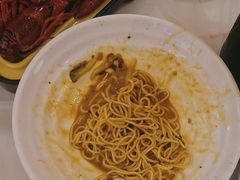 -肥肥虾庄·金牌油焖大虾(首义路店)