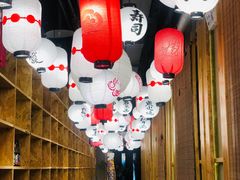 大堂-日进一片海.生腌海鲜火锅.宵夜烧烤(三里屯总店)