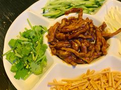 京酱肉丝-我去·春饼文化主题餐厅(国定路总店)