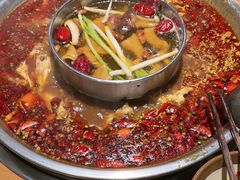 -巴隆门重庆老火锅(太湖路店)