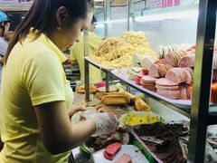 -Bánh Mì Huynh Hoa