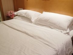 -维也纳酒店(成都春熙路李家沱地铁站店)