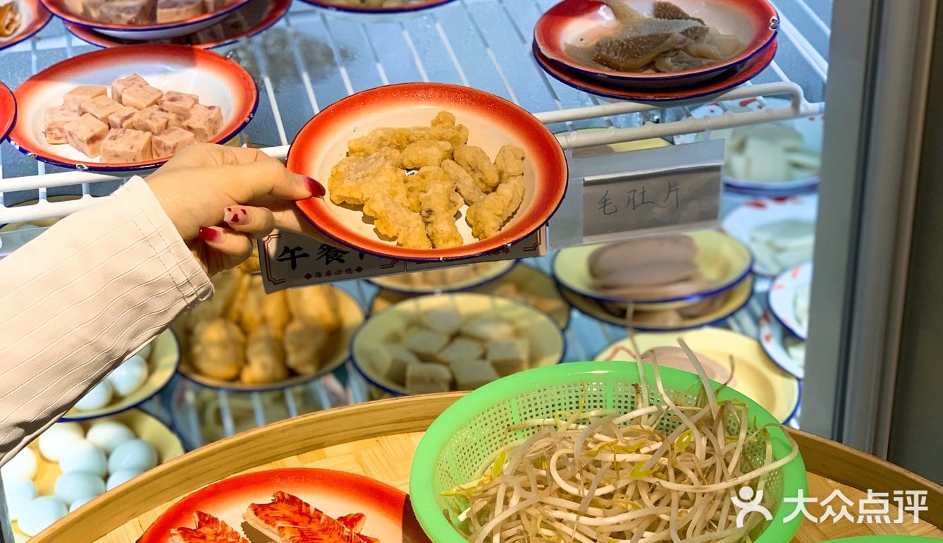北京路的超大盘麻辣烫，真的绝了
