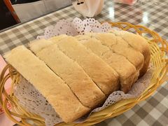 切片面包-华梅西餐厅(哈尔滨中央大街店)