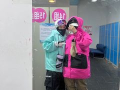 -乔波室内滑雪场
