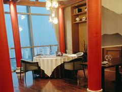 -宝燕壹号景观餐厅(龙盛国际商业广场店)