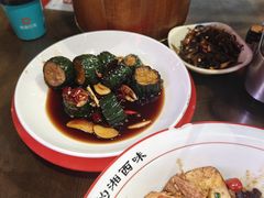 -富正毅三下锅·湘西韵味(天门山索道店)