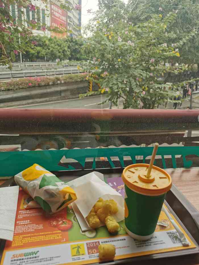 赛百味subway(区庄店)-"团购就划算些.喜欢吞拿鱼的.不错.