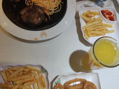 -汤姆家的牛排意面披萨(融创茂店)