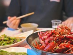 -肥肥虾庄·金牌油焖大虾(汉街SKP店)