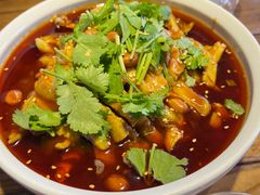 -川流不息·地道川菜·小龙虾(新松江路店)