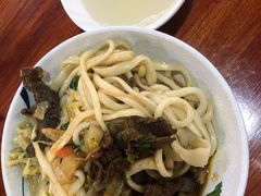 搅拌均匀的霸王牛肉面-王菊面馆(凤六店)