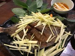 芒果炸鱼-Ngoc Chau Garden