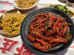 -肥肥虾庄·金牌油焖大虾(汉街SKP店)