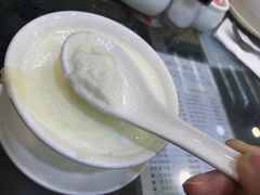 双皮奶-义顺牛奶公司(庇利金街店)