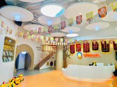 -小门牙好性格托育(北外滩中心)