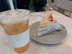 -théATRE茶聚场·餐厅(环球金融中心店)