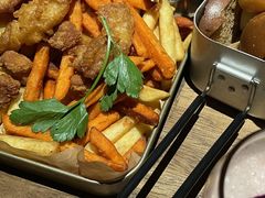 -鹿萤季·营地小馆(皇后公园店)