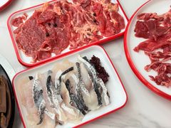-毛辣果·贵州红酸汤牛肉火锅(西单店)