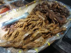 -二孃鸡爪爪(东郊记忆店)
