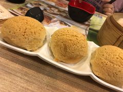 酥皮焗叉烧包-添好运点心专门店(中环IFC店)