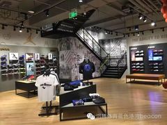 M层-NIKE品牌体验店(北京蓝色港湾店)