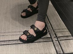 -Chanel(德基广场店)