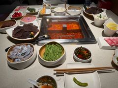 -海底捞火锅鲜切牛肉主题店(长寿路店)