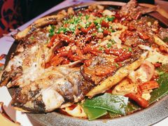 -鸣记脆皮烤鱼·海鲜烤鱼(三八广场店)