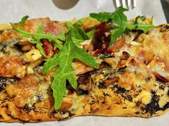 黑松露培根蘑菇披萨-HELLO 27 意面·沙拉·帕尼尼