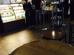 -星巴克臻选(周浦万达店)
