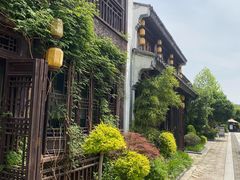 -吴越荣记苏州菜·松鼠桂鱼100%活鱼现做(斜塘老街店)
