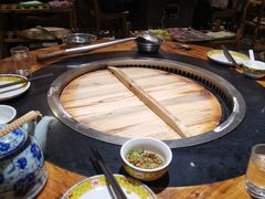 -地锅公社·现炒地锅鸡·地锅鱼·夜宵(罗锦路店)