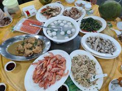 -霞涌市场海鲜摆卖区