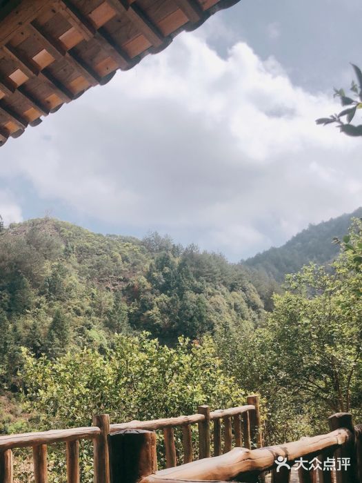 篁岭石门峡图片