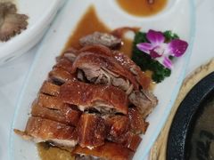 招牌瓦缸烧鹅-新河畔海鲜酒楼(虎门店)