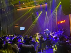 -TZ House音乐现场(来福士中心店)