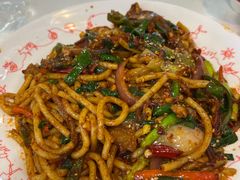 -奎屯友好时尚购物中心