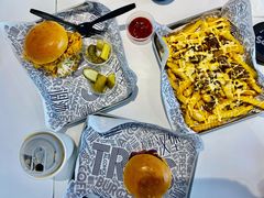 -TRIPS BURGER(大钟寺店)