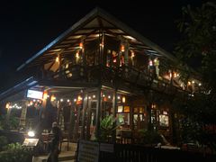 -Dash Teak House