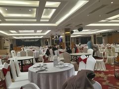 -荣誉海鲜酒楼(海湾店)