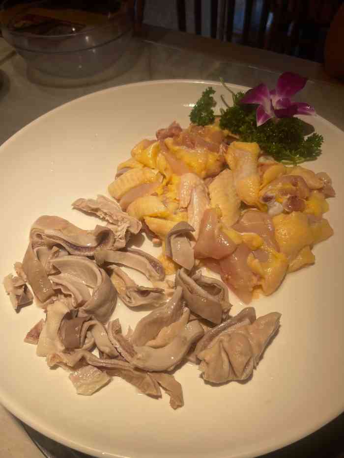 福鑫记猪肚鸡(东门茂业店)-"找店铺的时候一路很多店因为疫情关闭了